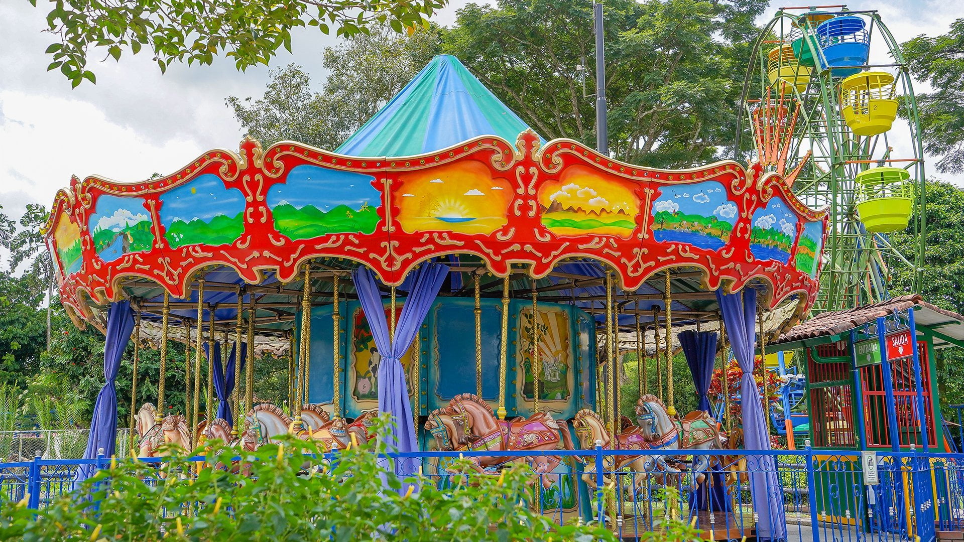 Carrusel Mundo de los Niños - Atracción - Parque del Café - Web Oficial