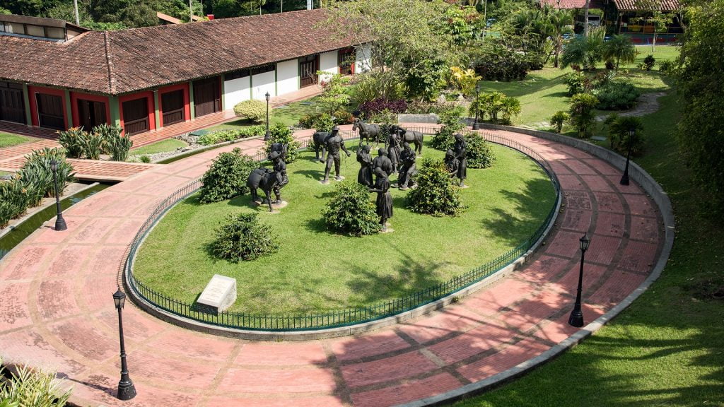 Monumento a la Cosecha Parque del Café