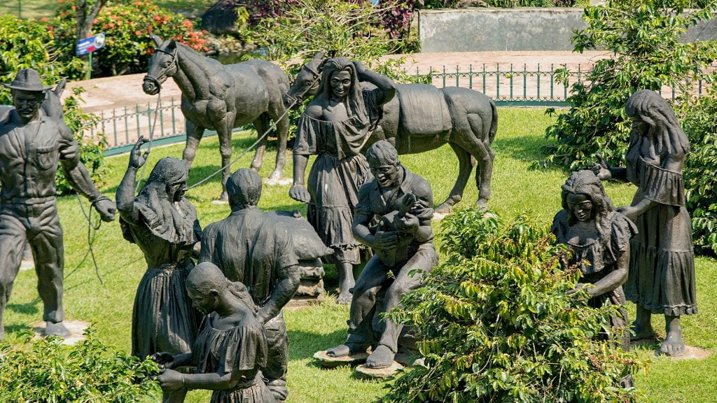 Monumento a la Cosecha Parque del Café Quindío Colombia